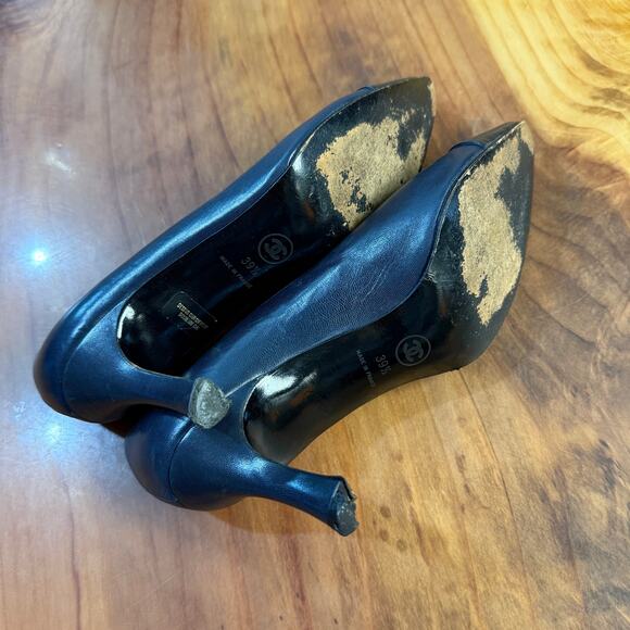 Vintage Chanel Women's Pump Heel Shoes 39.5 US 9 France Leather Slip on - Picture 8 of 13